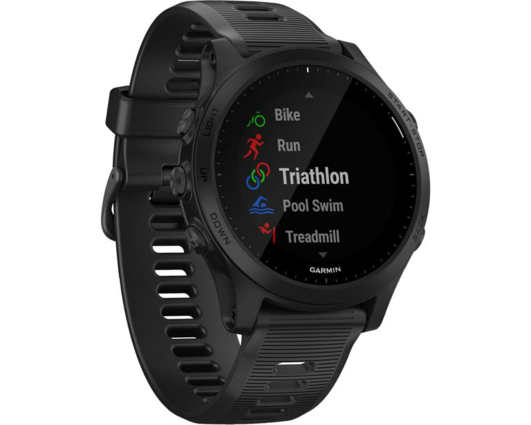 forerunner 945 vs fenix 5