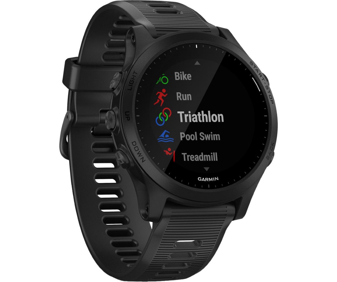 forerunner 945 vs polar vantage v2
